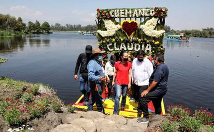 Con viaje en trajinera, Sheinbaum supervisa rehabilitación del Parque Ecológico de Xochimilco