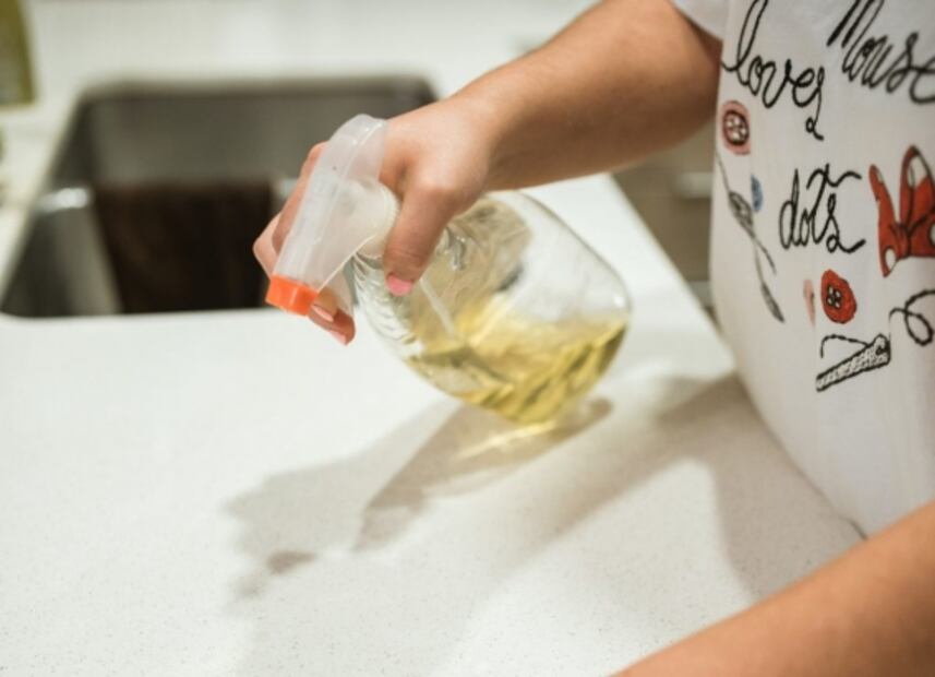 El limón puede ser tu mejor amigo para limpiar tu cocina