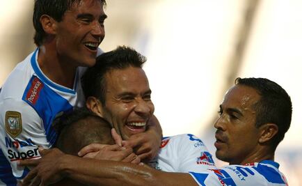 Puebla sufre pero gana en casa