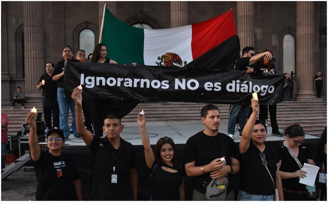 Este viernes, jueces, magistrados y trabajadores del Poder Judicial de los estados salen a las calles mostrando su rechazo a la reforma propuesta por el Ejecutivo federal. Foto: Emilio Vázquez / EL UNIVERSAL