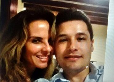 Journalist publishes photo of Kate del Castillo along with El Chapo's son