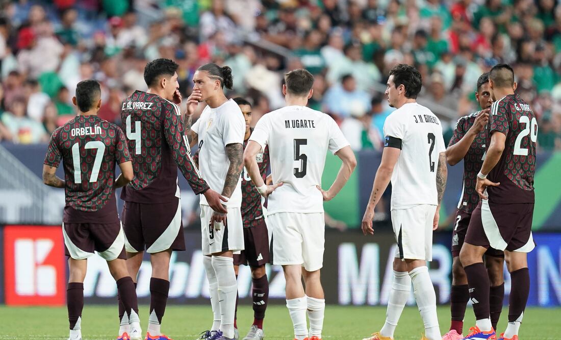 México y Uruguay en partido amistoso, durante el MEXTOUR 2024 - Foto: Imago7