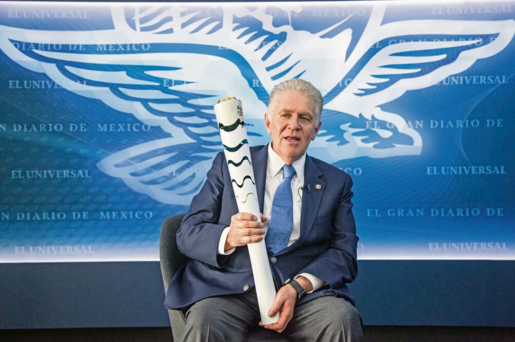 Carlos Padilla tiene fe en deportes “no favoritos”, como el triatlón (GERMÁN ESPINOSA. EL UNIVERSAL)