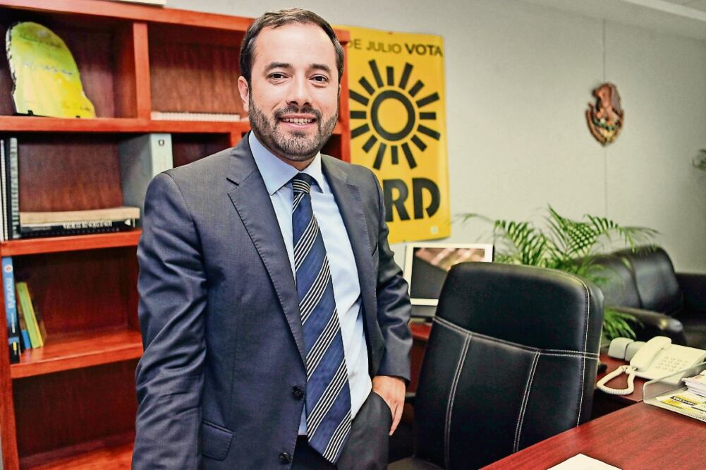 VÍCTOR HUGO ROMO, Secretario de la Comisión de Asuntos Laborales y Previsión Social de Asamblea (ARCHIVO EL UNIVERSAL)