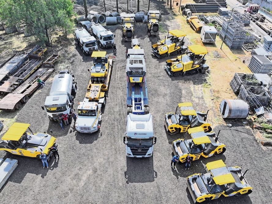 Ecatepec recibió un tren de pavimentación con valor de 35 mdp por parte de la SICT. Foto: Especial