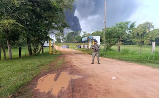 Controlan incendio en planta de sal en Veracruz; aún no logran ingresar a la zona cero