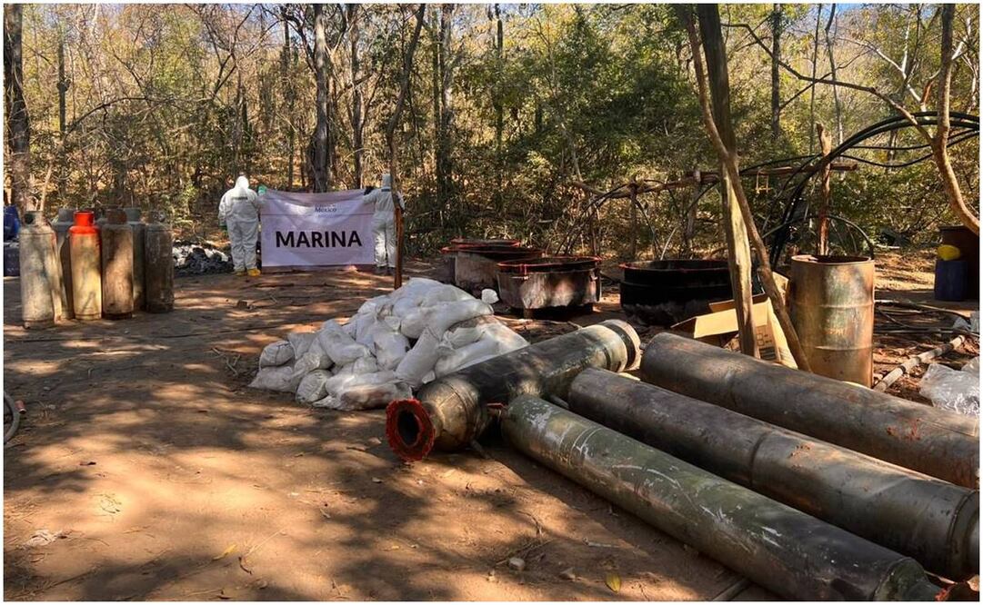 Elementos de la Semar en coordinación con la FGR localizaron y neutralizó un laboratorio clandestino, presuntamente empleado para la elaboración de drogas sintéticas, que podría pertenecer a “Los Mayos”. Foto: Especial