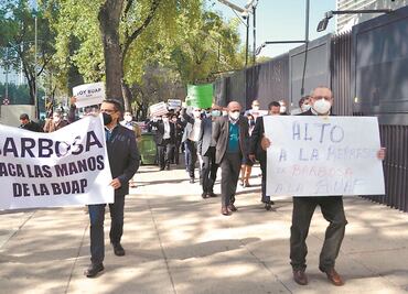 Piden a AMLO mediar conflicto BUAP-Barbosa