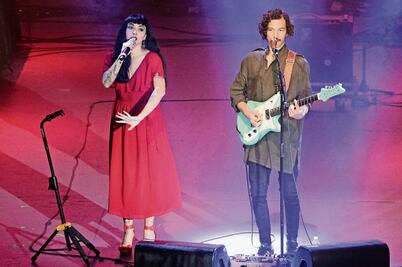 Mon Laferte y Caloncho le ponen calor al Auditorio 