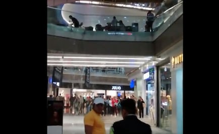 Captan inundación en centro comercial Perisur de la CDMX