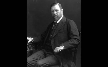 Festejan a Bram Stoker, creador de "Drácula"