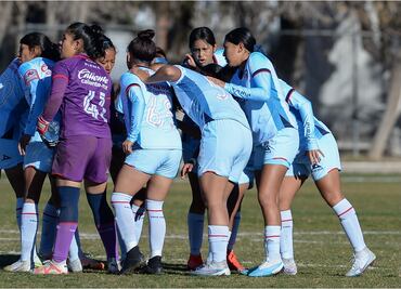 Cruz Azul Femenil es sancionado por cánticos homofóbicos en contra del América