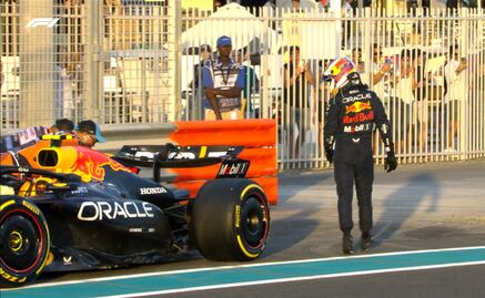 Checo Pérez abandonó el GP de Abu Dhabi 2024 tras ser impactado por Bottas; esto dijo el mexicano