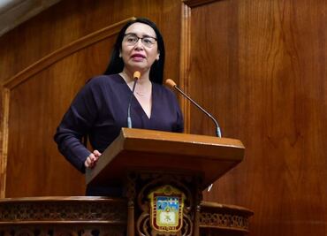 “Es insostenible que se mantenga el fuero a funcionarios públicos”: Azucena Cisneros
