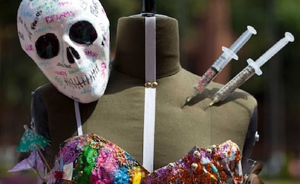 Students in Mexico design “narco” fashion show