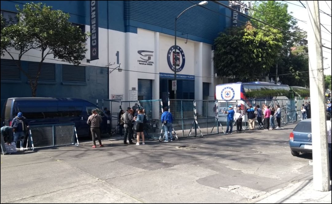 Edgar Luna/ EL UNIVERSAL. El cotejo se efectuó a puerta cerrada en el coso de la colonia Noche Buena.