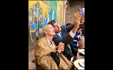 Embajador Landau recorre Pátzcuaro, Michoacán en Día de Muertos