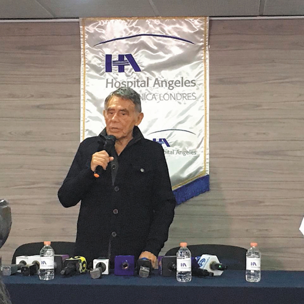 Héctor Suárez lamenta 25 años de alcoholismo