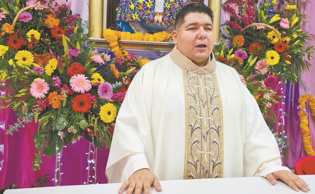  El sacerdote Filiberto Velázquez ha sido de los más activos en las caravanas por la paz.