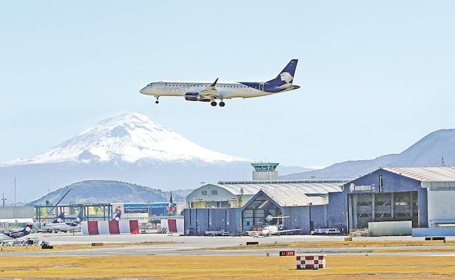 Pierde altura el tráfico aéreo entre México y EU