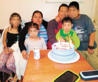 El suplicio: después de enfermar, debe sepultar a su esposo