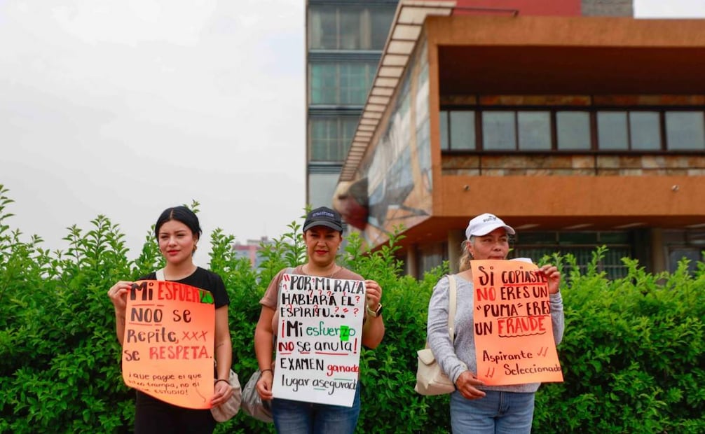 Aspirantes que aplicaron en línea el examen de admisición a la Universidad Nacional Autónoma de México (UNAM), se manifestaron en Ciudad Universitaria (CU) contra la repetición presencial de dicha prueba. Foto: Diego Simón Sánchez / EL UNIVERSAL