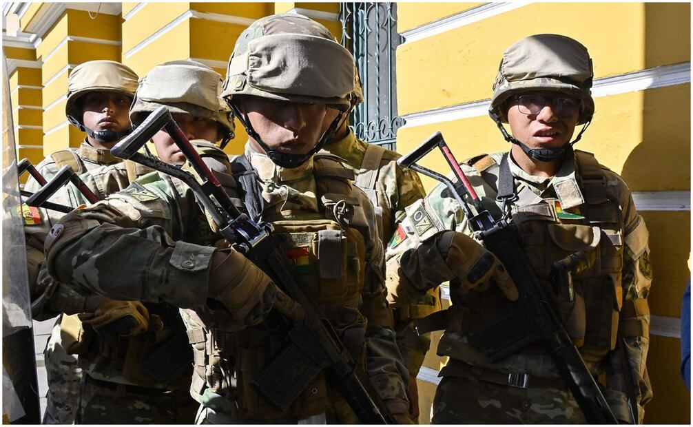 Ejército intenta dar golpe de Estado en Bolivia. Foto: EFE/AFP