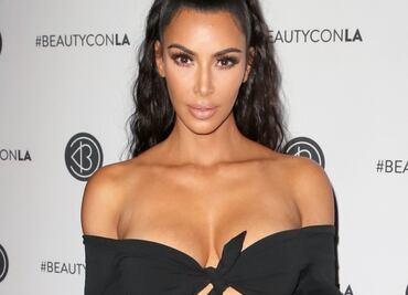 Kim Kardashian enciende las redes sociales con pronunciado escote