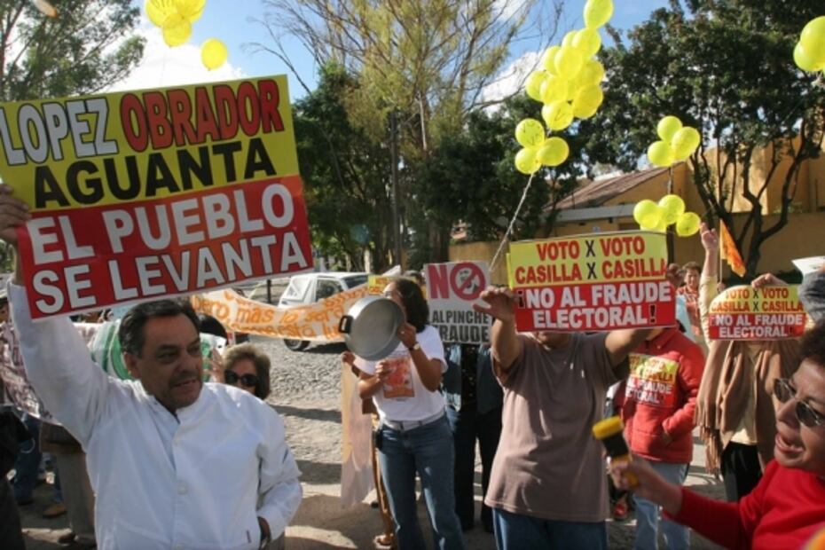 20 años de AMLO y Fox, del desafuero a "darle en la madre a la 4T"