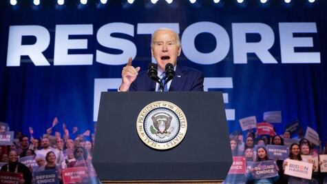 La "lucha" por el derecho al aborto sigue pese a sentencia de Corte Suprema: Biden