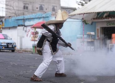 Realizan escenificación de la Batalla de Puebla en la alcaldía Venustiano Carranza; intérpretes se muestran orgullosos