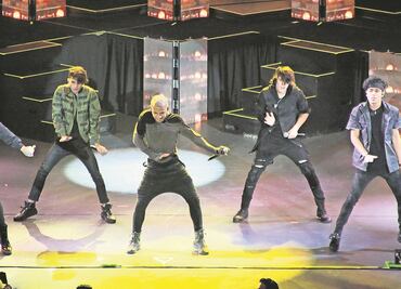 CNCO pone a bailar lento y despacito