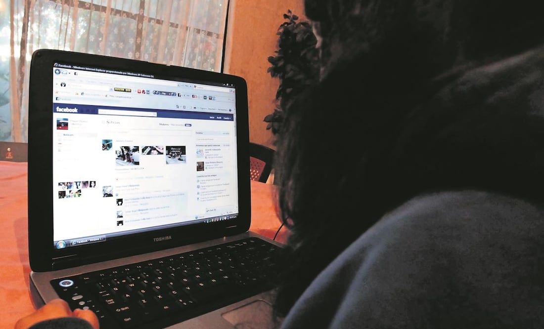 Muchas mujeres no denuncian ante las autoridades cuando su identidad es suplantada en alguna red social, por lo que no existe un registro real de este delito, según especialistas. Foto: Archivo. El Universal