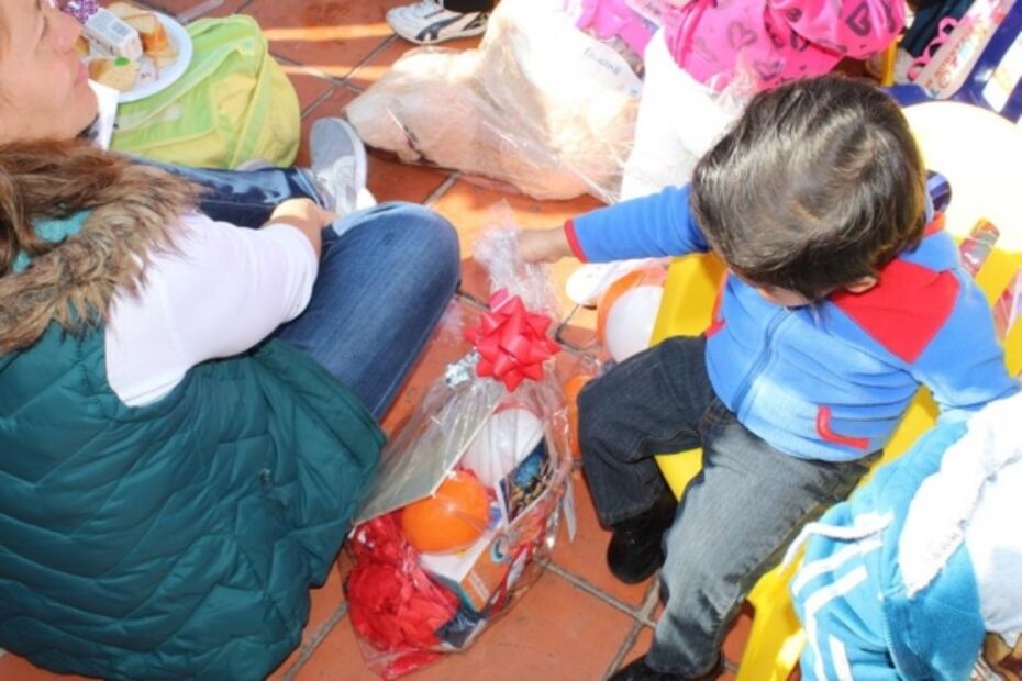 Festejan 200 niños del DIF la llegada de los Reyes Magos