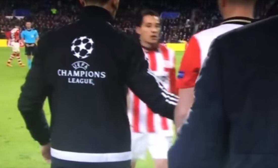 Cantan el "Cielito lindo" a Guardado