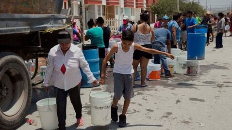 "A Monterrey le llegó el día cero": La grave crisis de falta de agua en la segunda ciudad más poblada de México