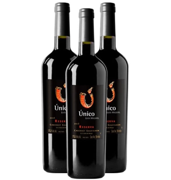 A Luismi también le gusta el vinito, aquí el que hizo en Chile