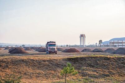 Santa Lucía puede saturarse en 10 años, dice Sedena