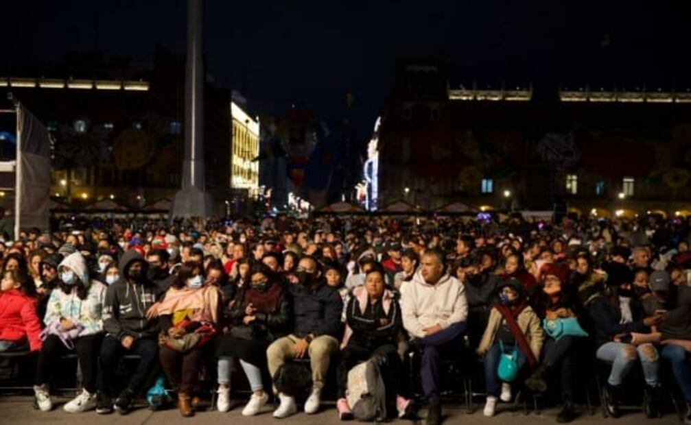 Así fue la noche en la que "Pinocho", de Guillermo del Toro, llegó al Zócalo