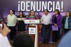 Ecatepec pone en marcha la "Cruzada Violeta 360"; buscan enfrentar la violencia familiar