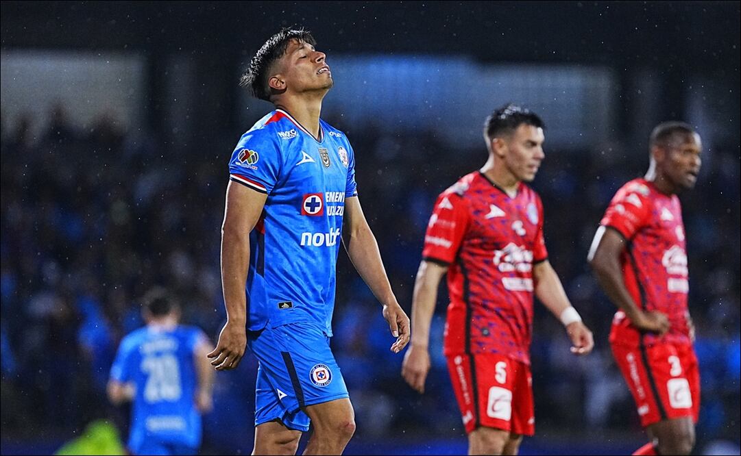 Cruz Azul igualó sin anotaciones con Mazatlán FC y dejó más preguntas que certezas en su presentación en el Apertura 2025 / FOTO: Imago7