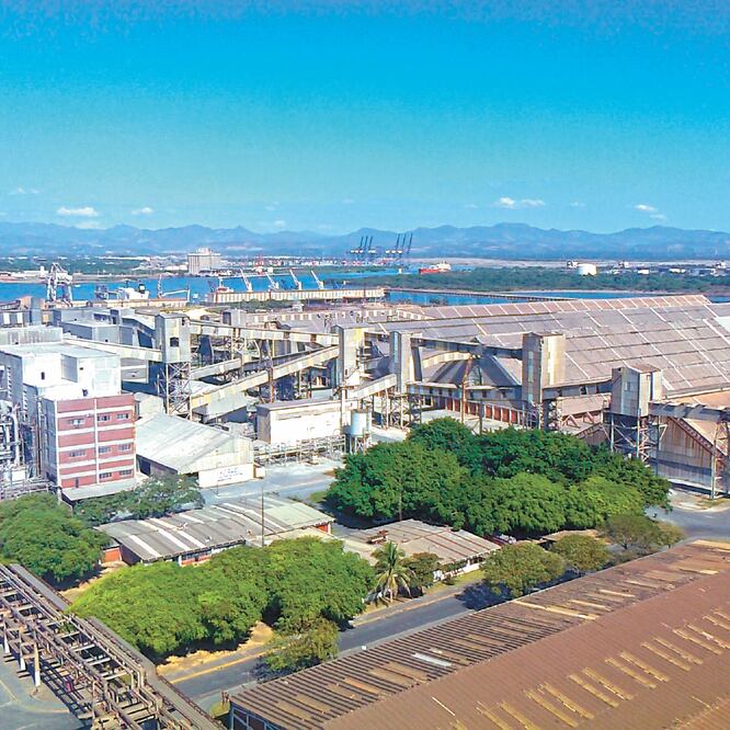 De acuerdo con datos de Petróleos Mexicanos, en julio de 2016 inició un rescate de Fertinal y le inyectó 120 millones de dólares. Los recursos se utilizaron para reponer capital de trabajo e inversiones urgentes. CHARBELL LUCIO. EL UNIVERSAL