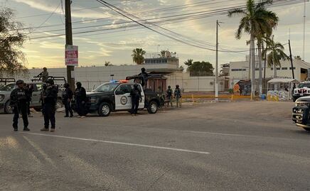 Hallan nueve armas de fuego y 21 cargadores tras enfrentamiento en penal de Culiacán, Sinaloa