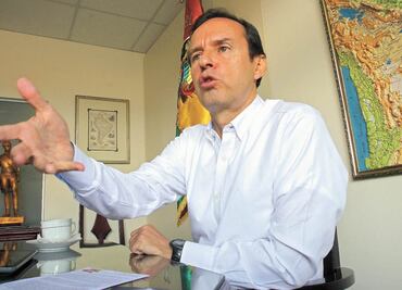 Renuncia el delegado boliviano Jorge Quiroga tras insultos a AMLO