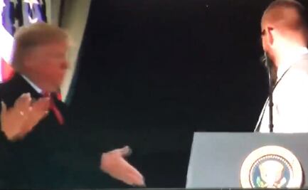 Pitcher de Nationals ignora saludo de Donald Trump