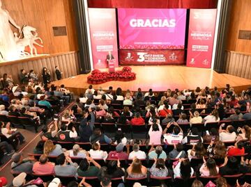 Alcalde de Cuautla interrumpe su informe de gobierno; su hijo se desvanece en el público