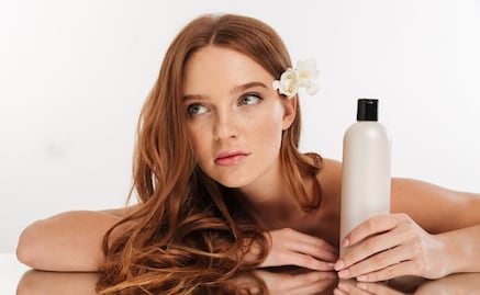 Cómo se prepara el "shampoo bomba" para hacer crecer el cabello