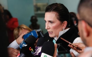 Que el INE determine si su director de Administración tiene conflicto de interés: Kenia López; funcionario representó a proveedores