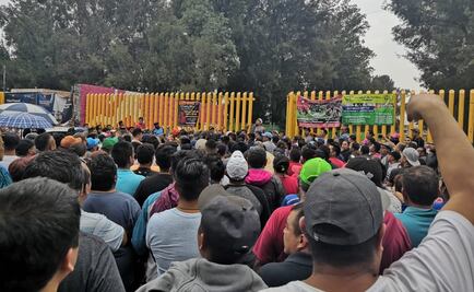 Tianguistas de Santa Cruz Meyehualco negocian reubicación con autoridades