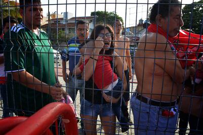 Riña entre seguidores de Veracruz y Pumas deja 15 heridos y 10 detenidos